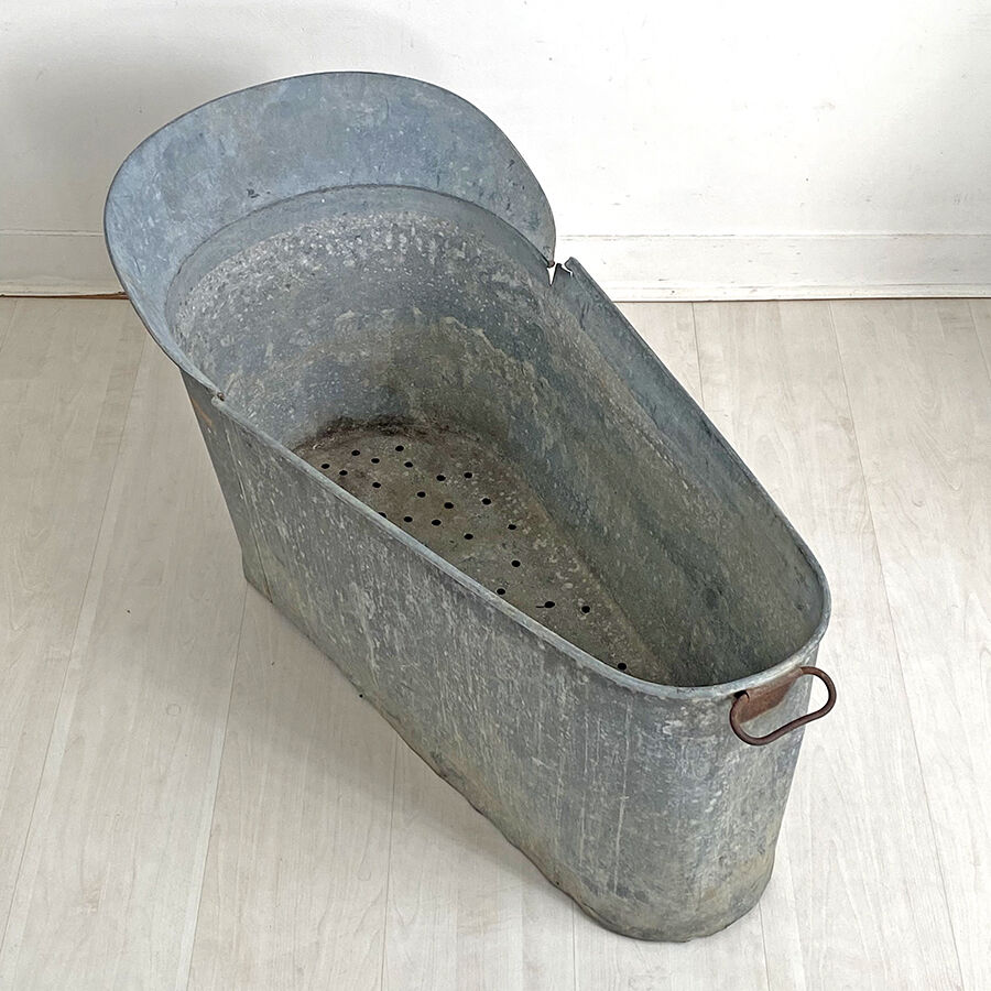 Vintage zinc basin 1940