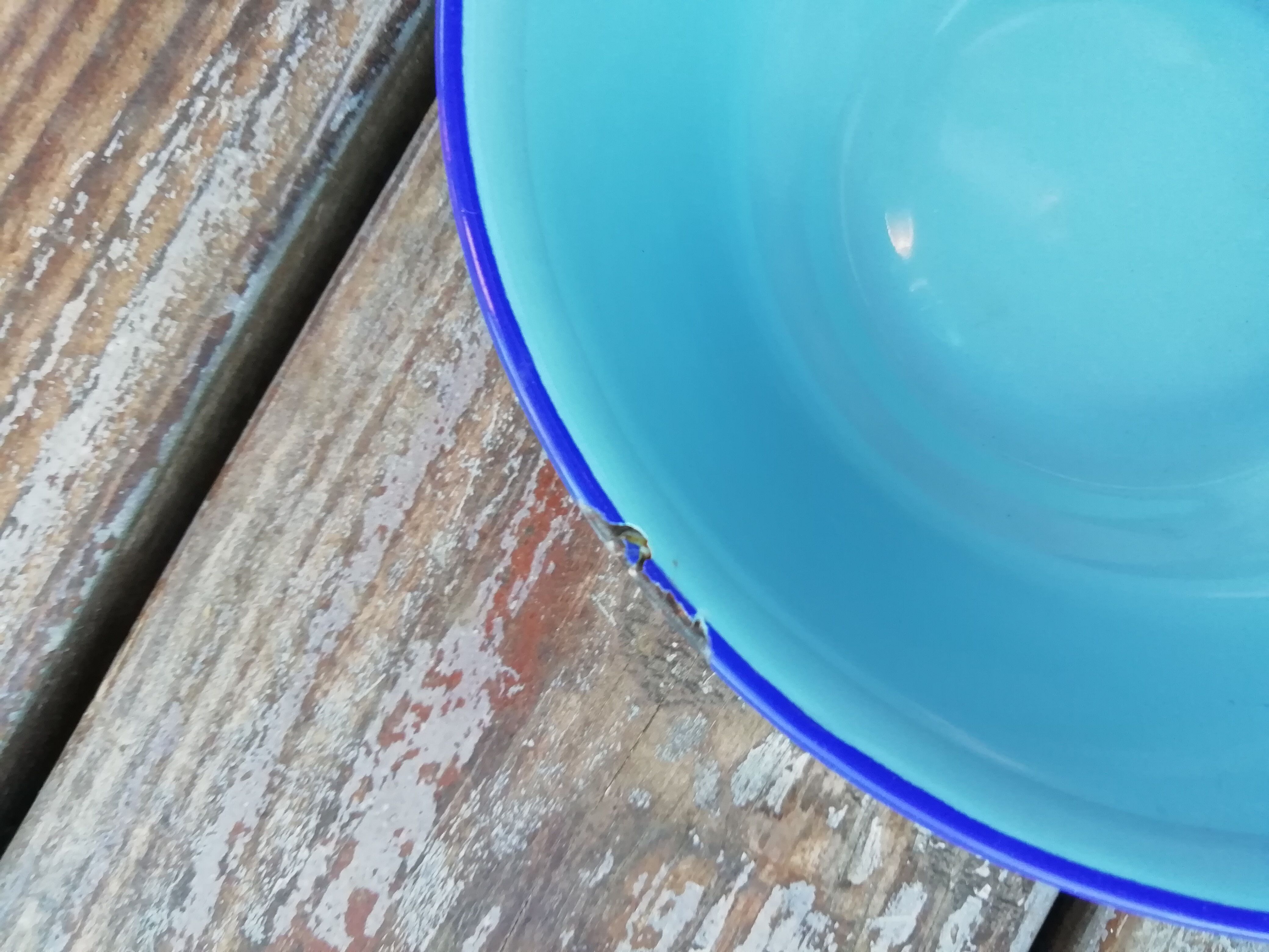 Coupelle en tôle émaillée bleue ciel