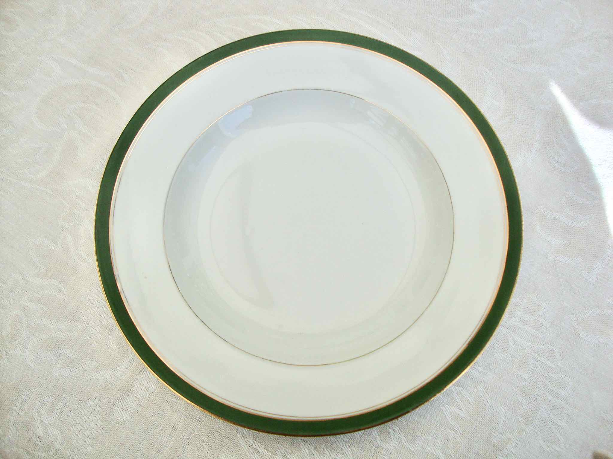 Service of 26 plates and dishes  from the 40s