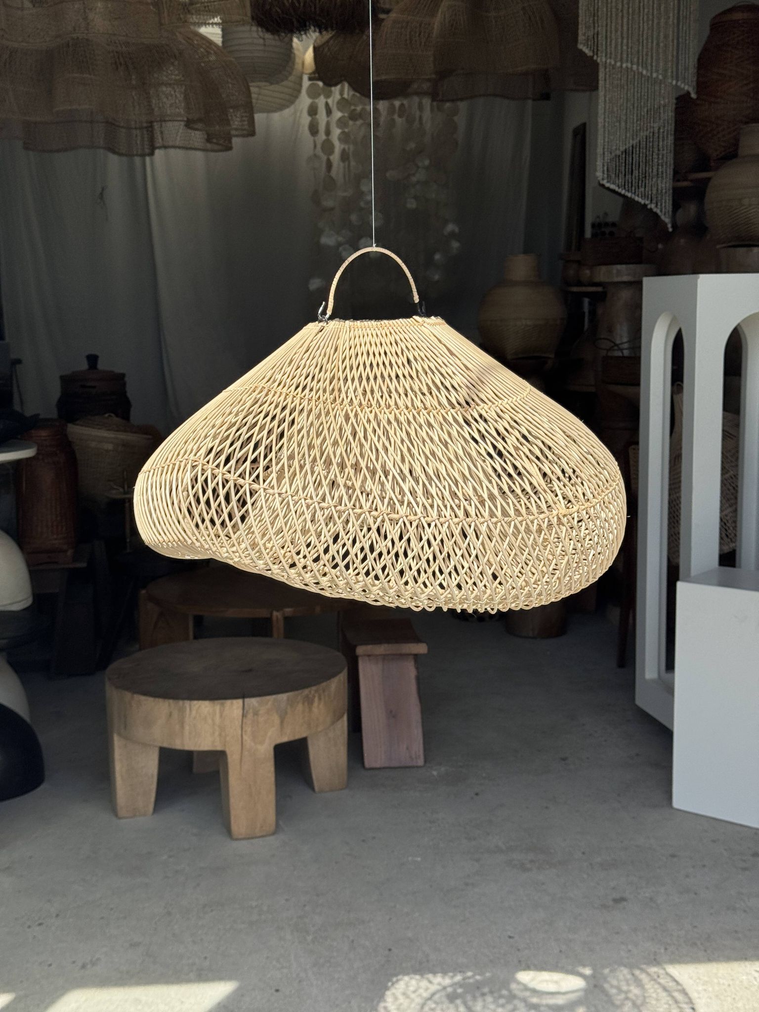 Suspension or rattan lampshade in the shape of a cloud or flattened bubble D60 H35