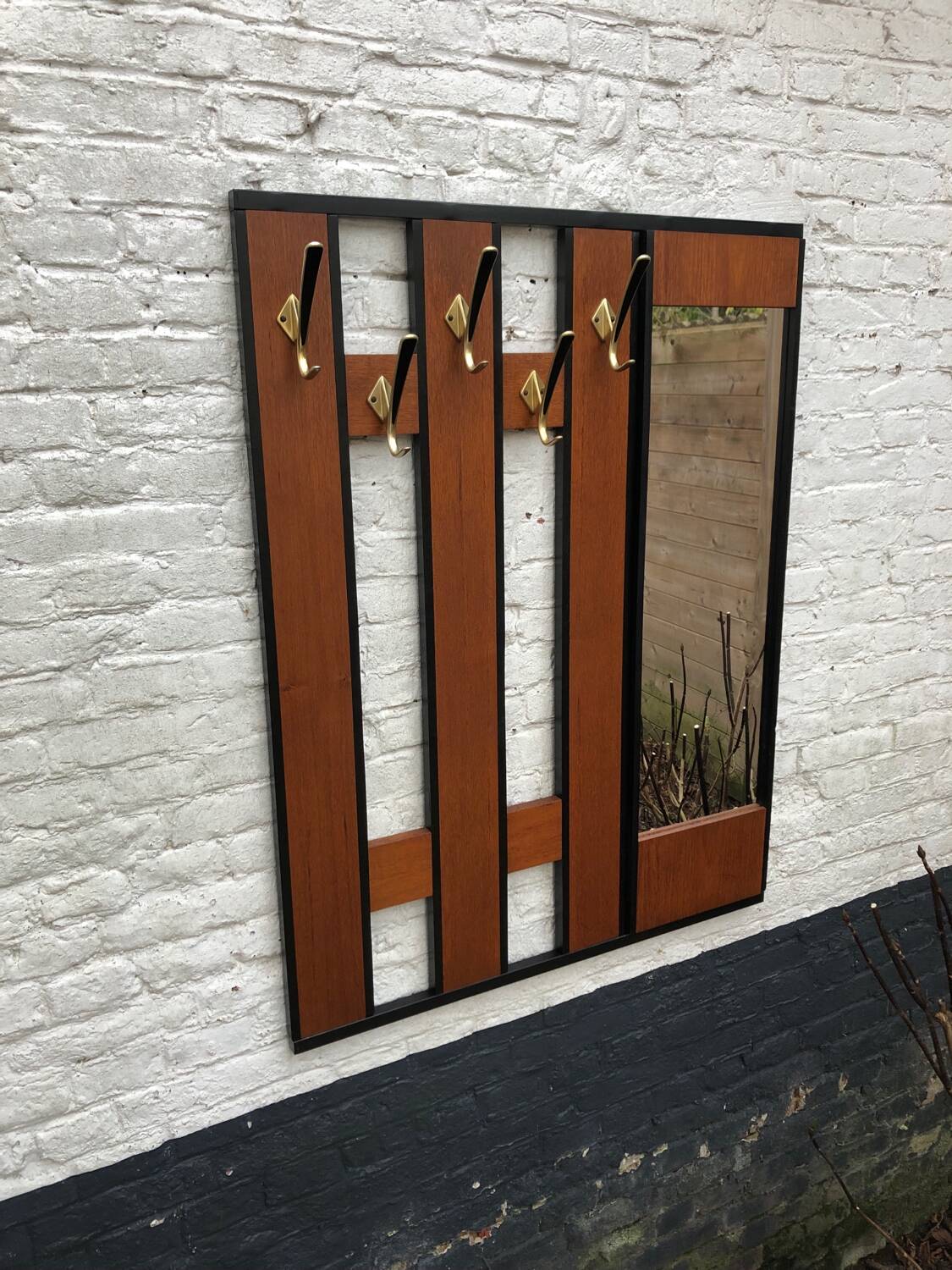 Coat rack / wall-mounted cloakroom