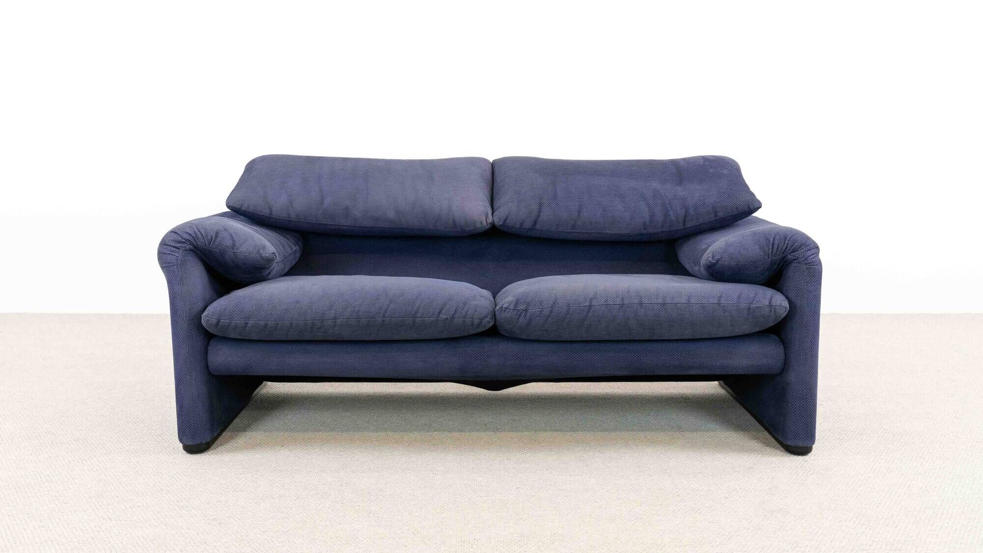 Cassina Maralunga 2-seat Sofa by Vico Magistretti