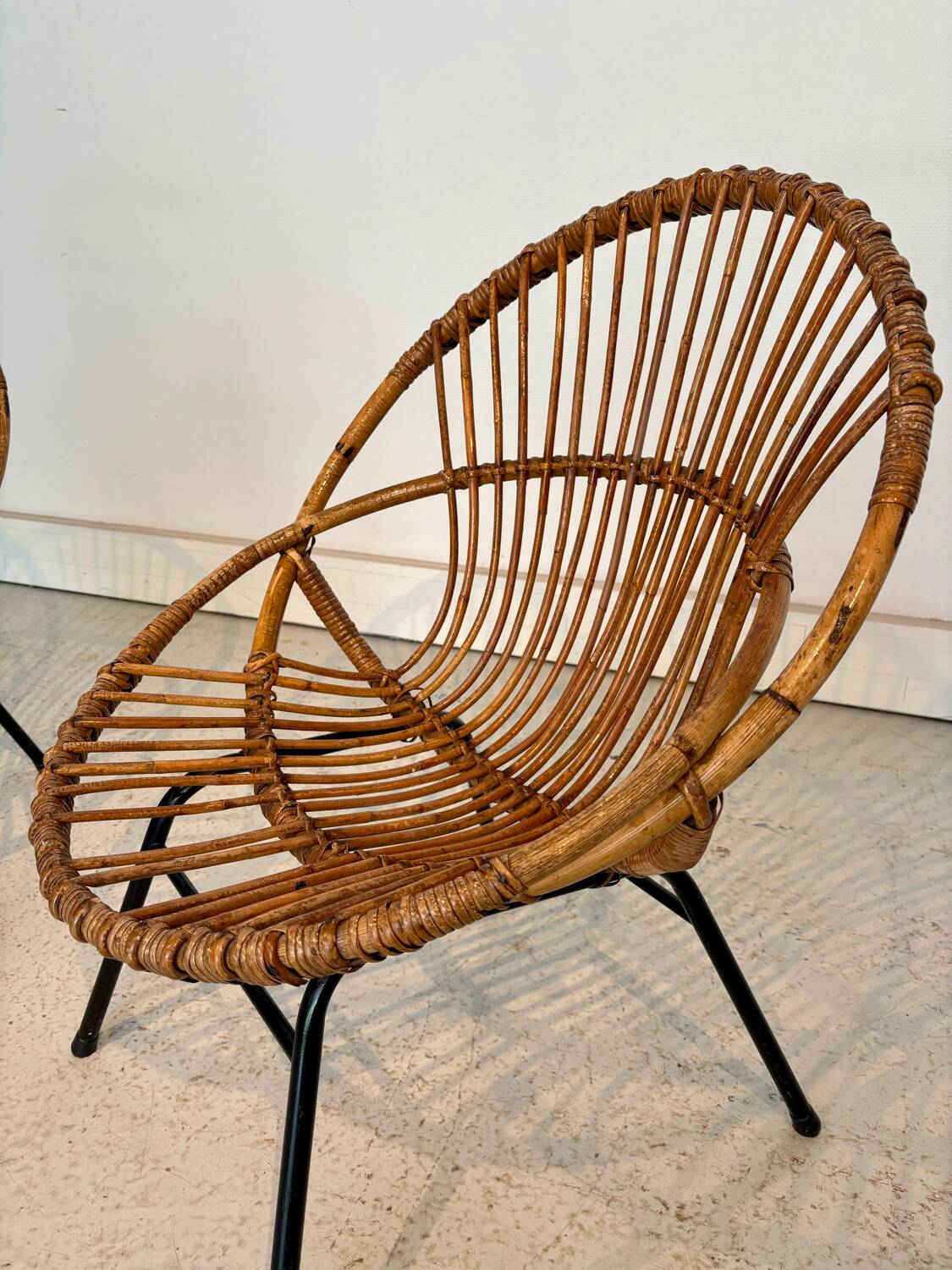 Set of 2 vintage rattan armchairs – 60s/70s style