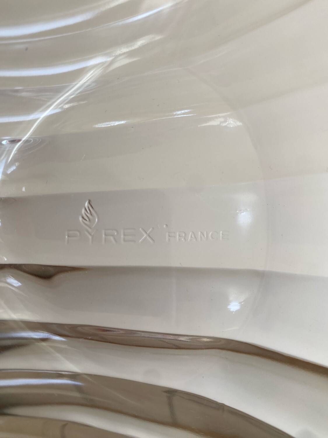 Pyrex scallop shell set