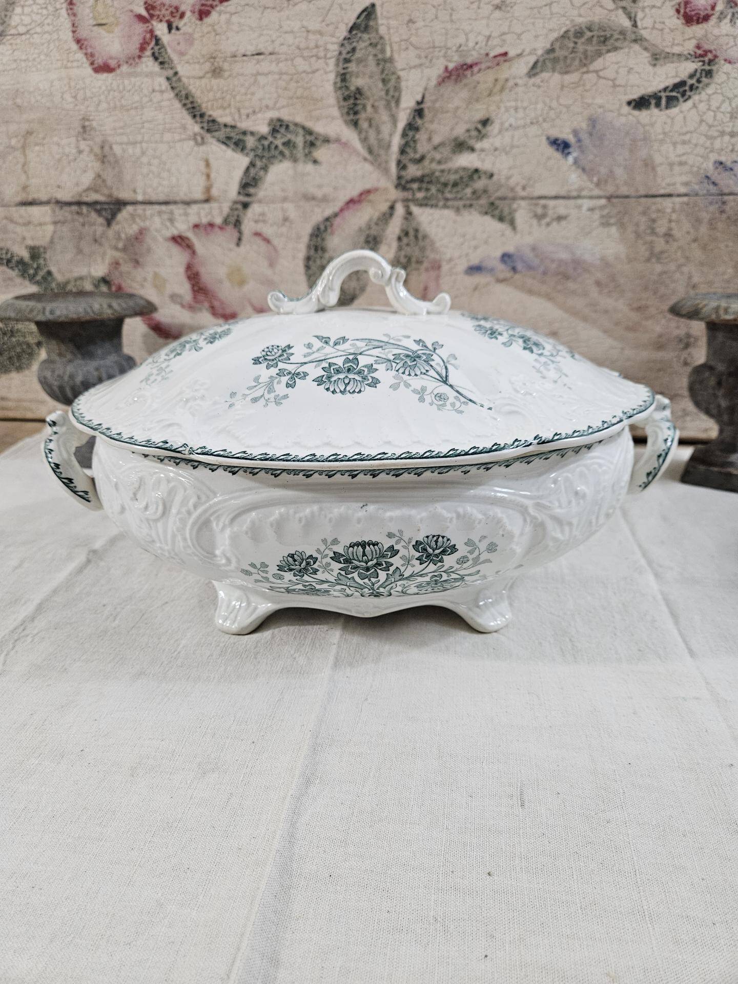 Soupière en terre de fer Richelieu