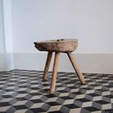 Farm tripod stool
