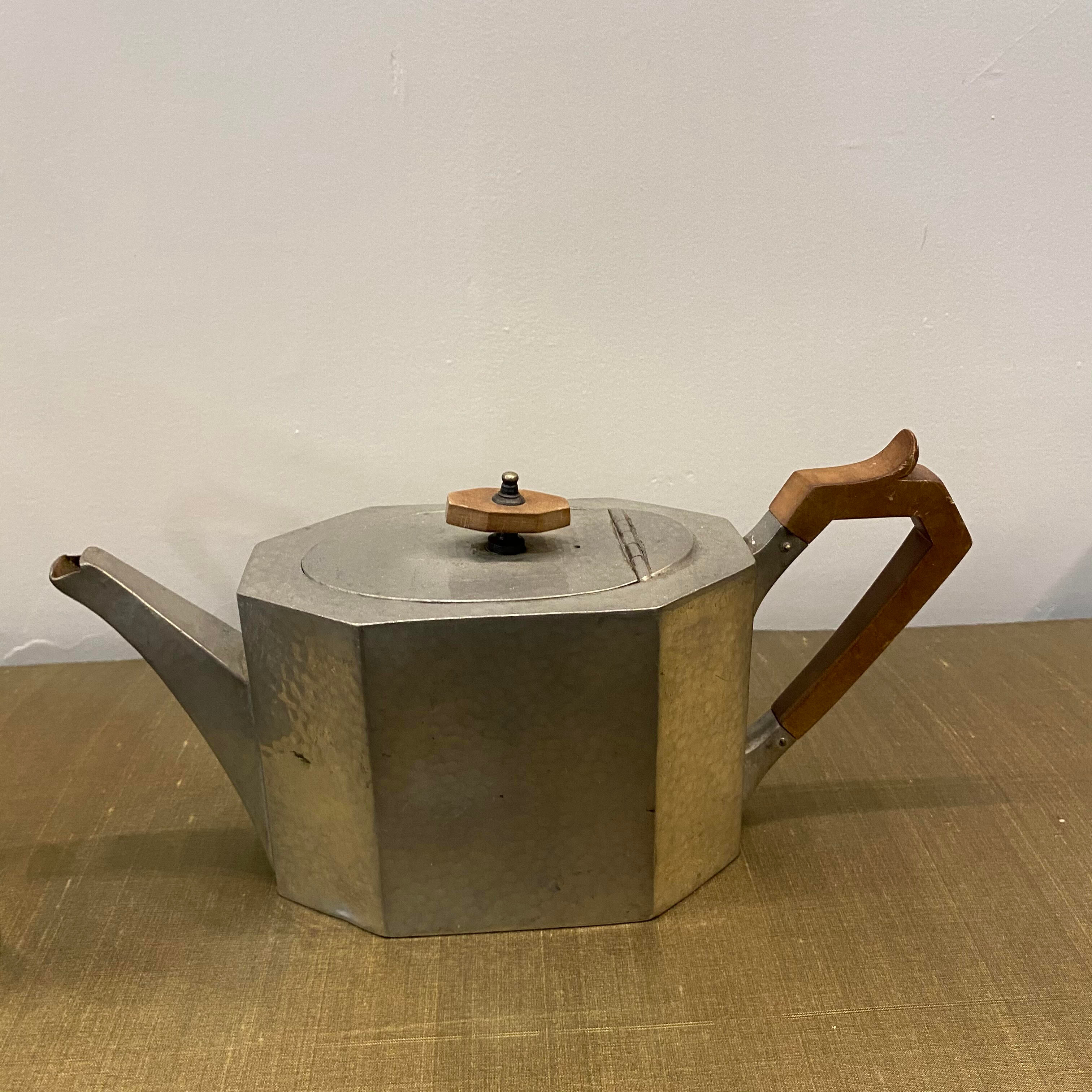 Art deco tea and coffee set in silver plated copper pewter craftsmen