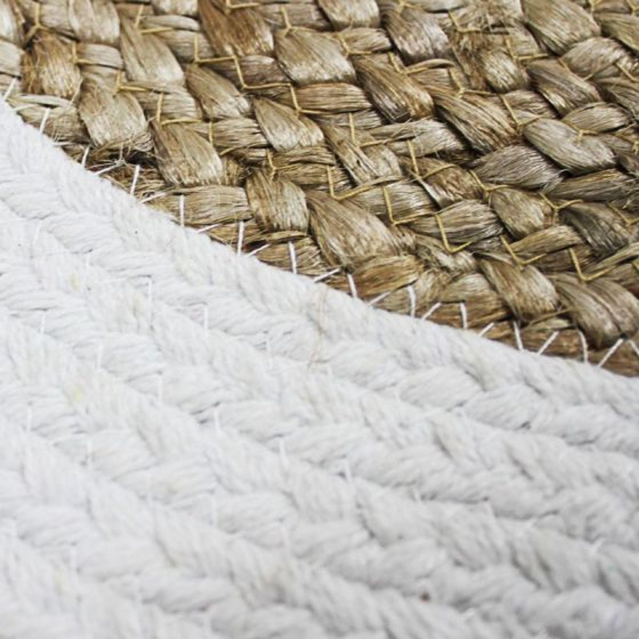Round jute rug 70 cm