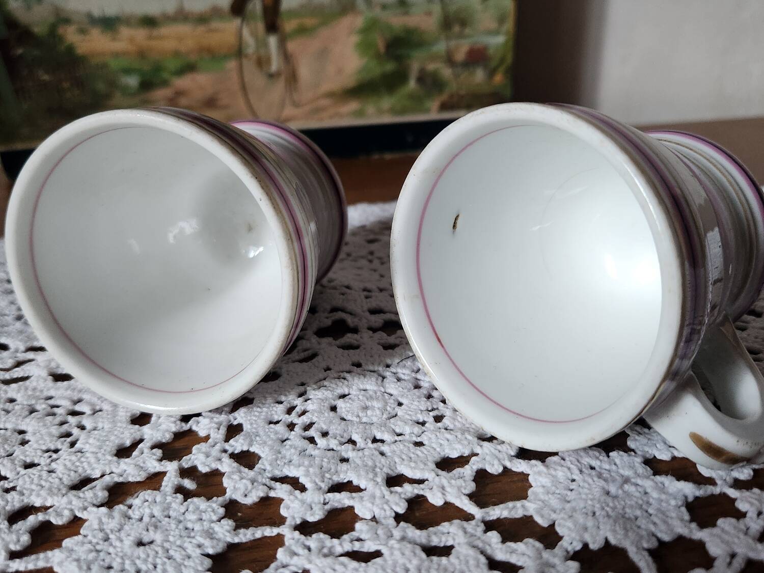 2 tasses à café Brulot de barware lourd taille demi-tasse de la fin des années 1800. Ustensiles blancs expresso Kitchenalia. Bistrot français rustique