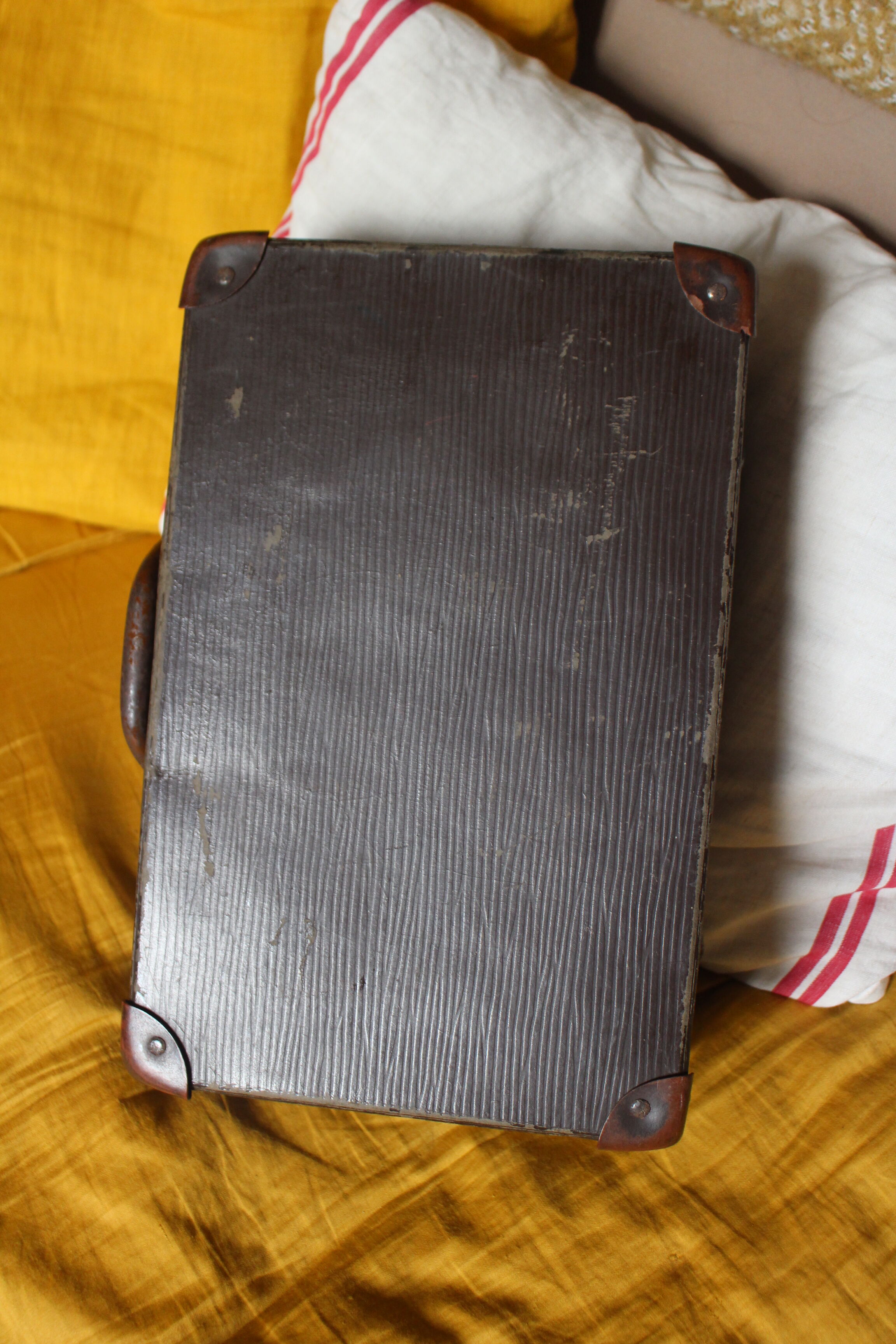 Brown vintage suitcase