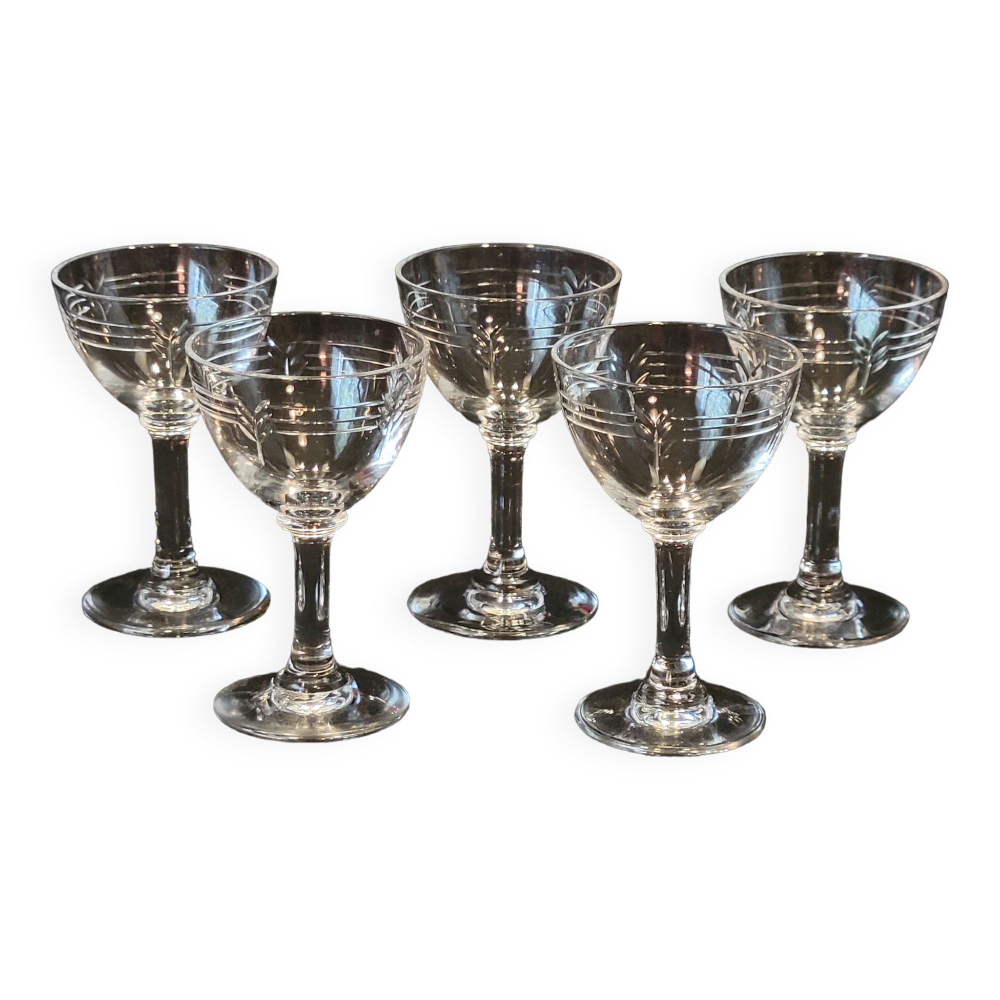 5 Old Small Liqueur Glasses In Engraved Baccarat Crystal