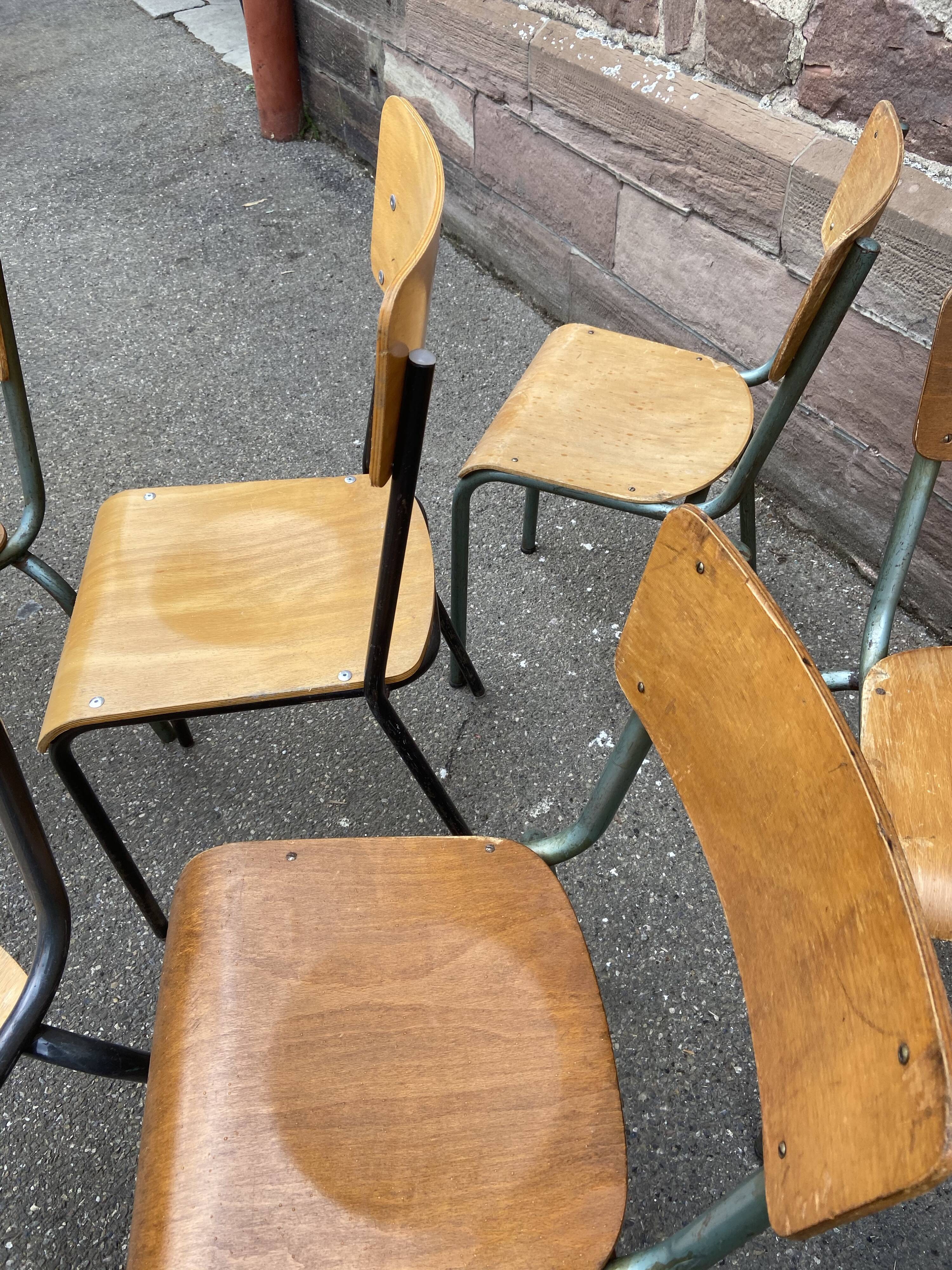 Lot of 14 mismatched vintage school chairs