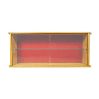 Wall display case in gilded oak 1960