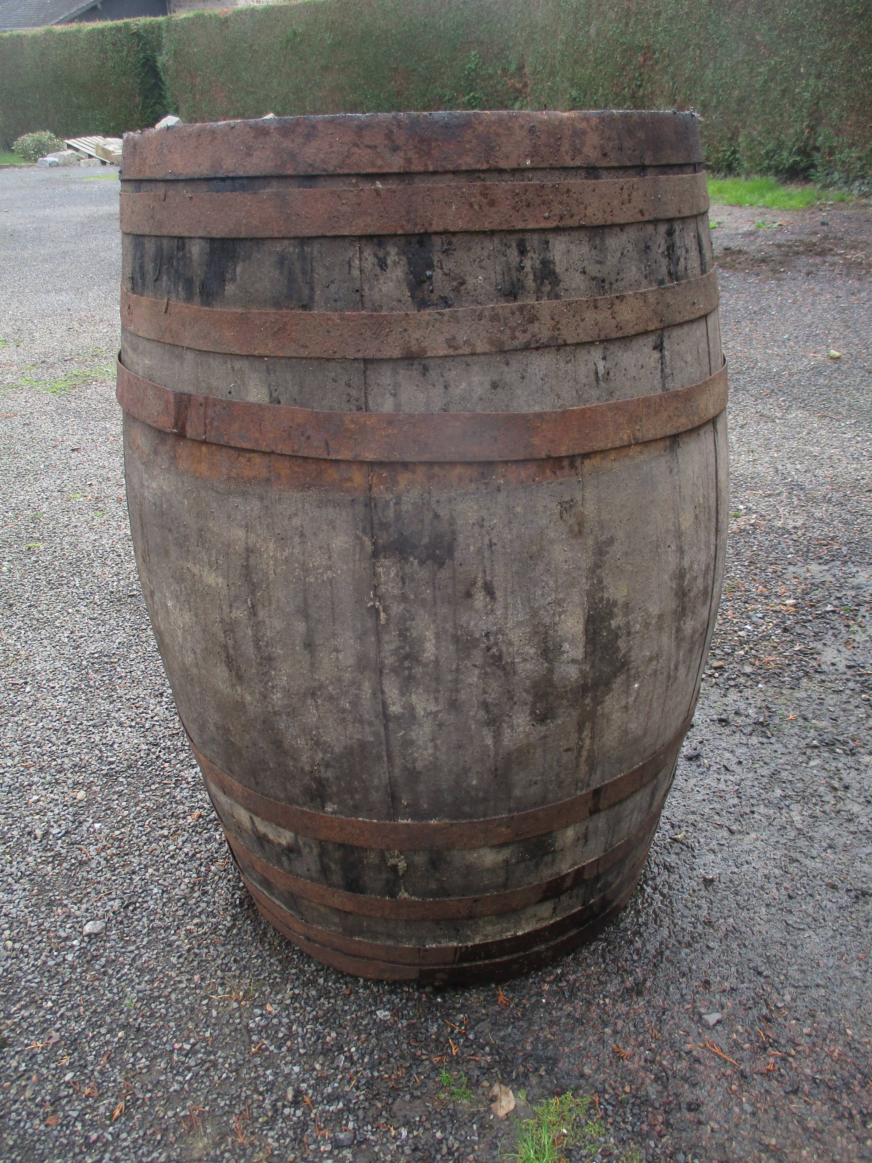Wooden barrel barrel