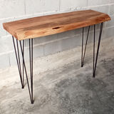 Console en bois avec pieds métal