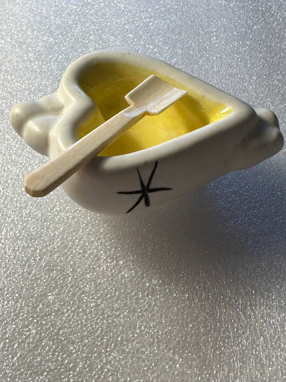 Salière poivrière vintage années 50 - céramique- formes cœurs