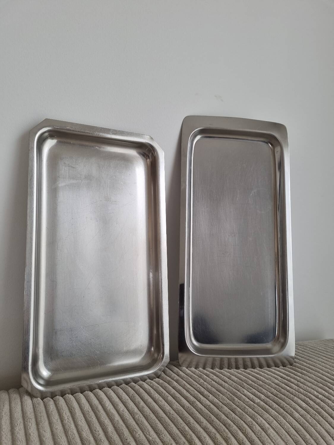 Set of minimalist stainless steel trays - Vintage 70s
