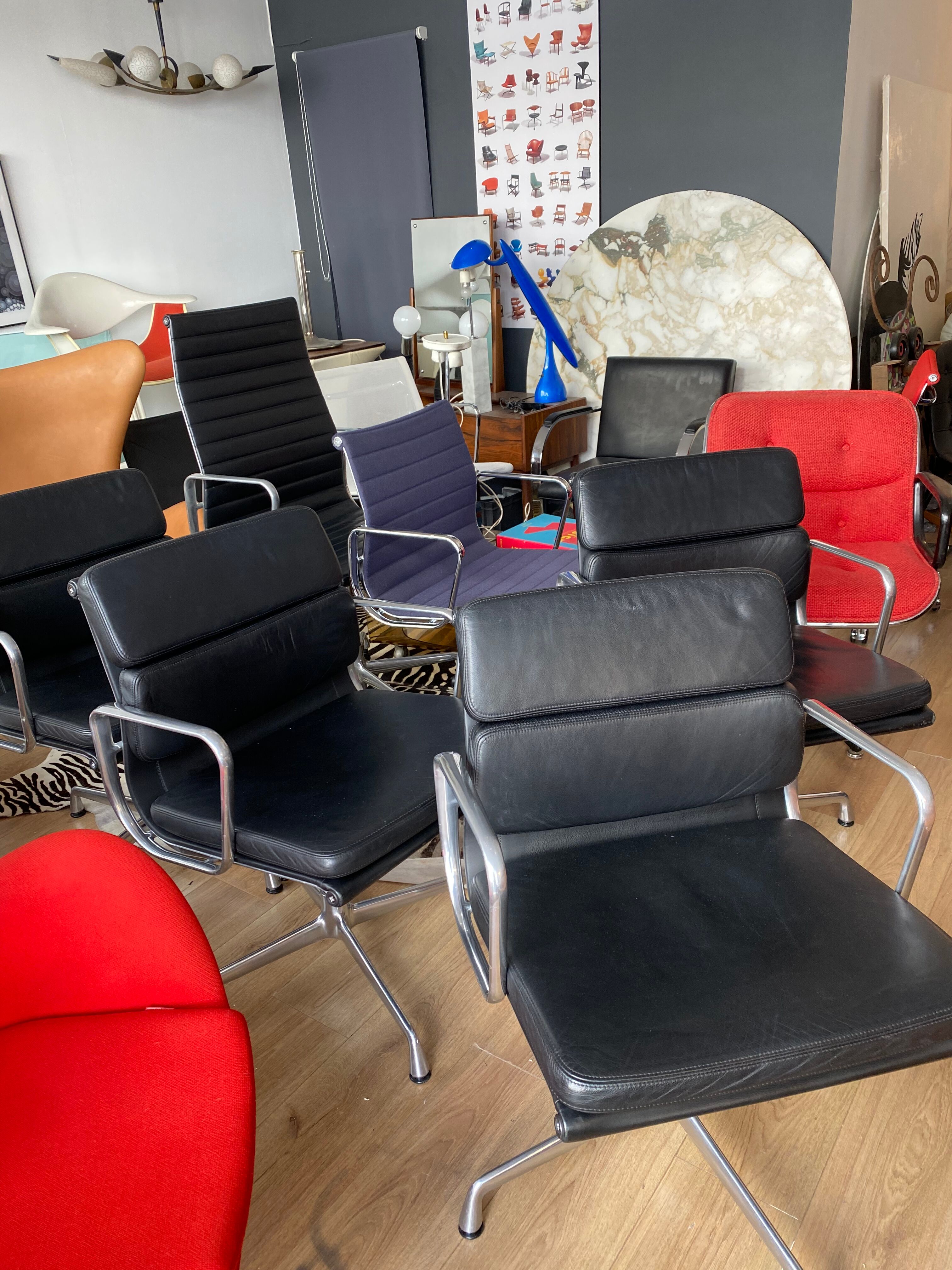 Fauteuil Softpad EA 208 de Charles et Ray Eames édition Vitra