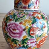 Large Chinese ginger jar with multi-colored porcelain lid