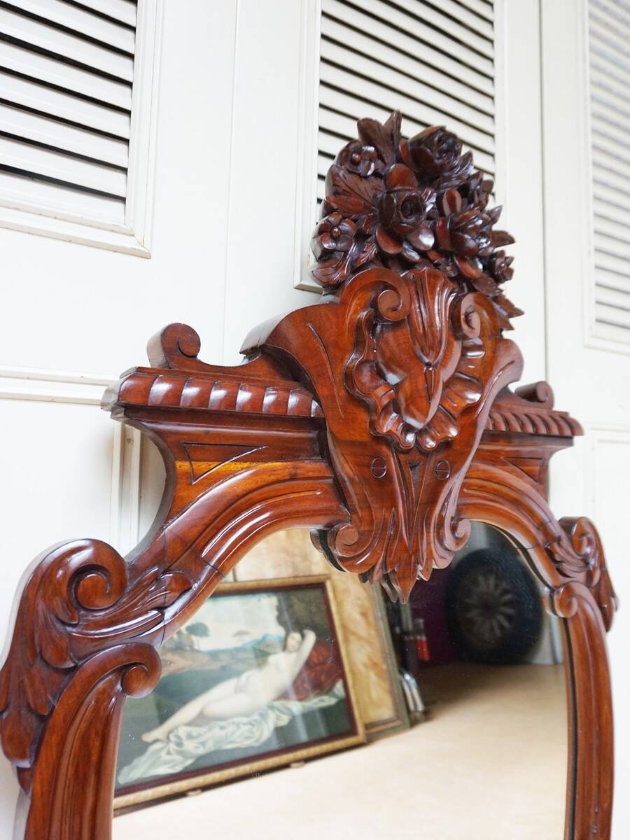 Antique Baroque Wall Mirror in Carved Mahogany