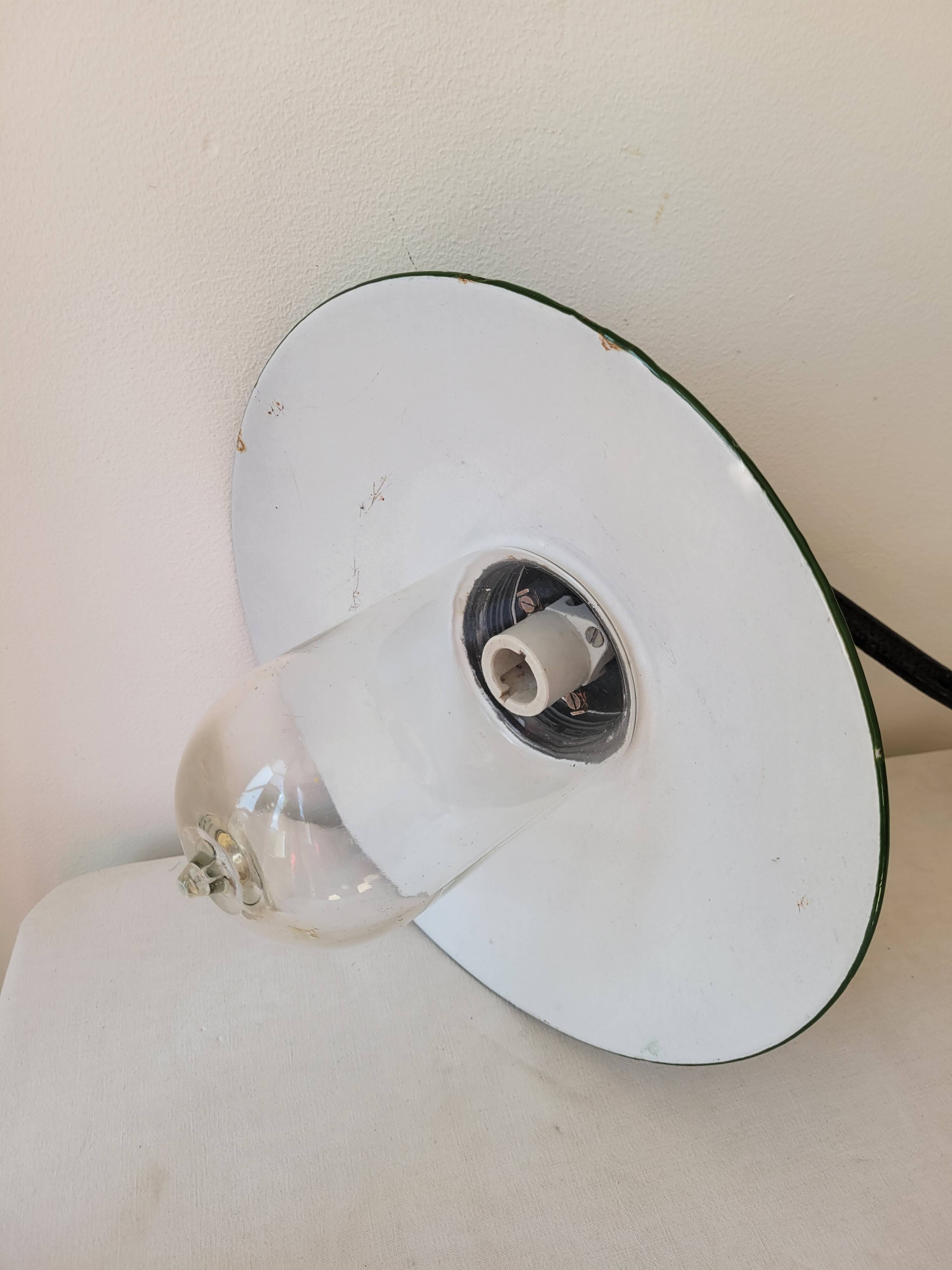 Gooseneck courtyard wall light