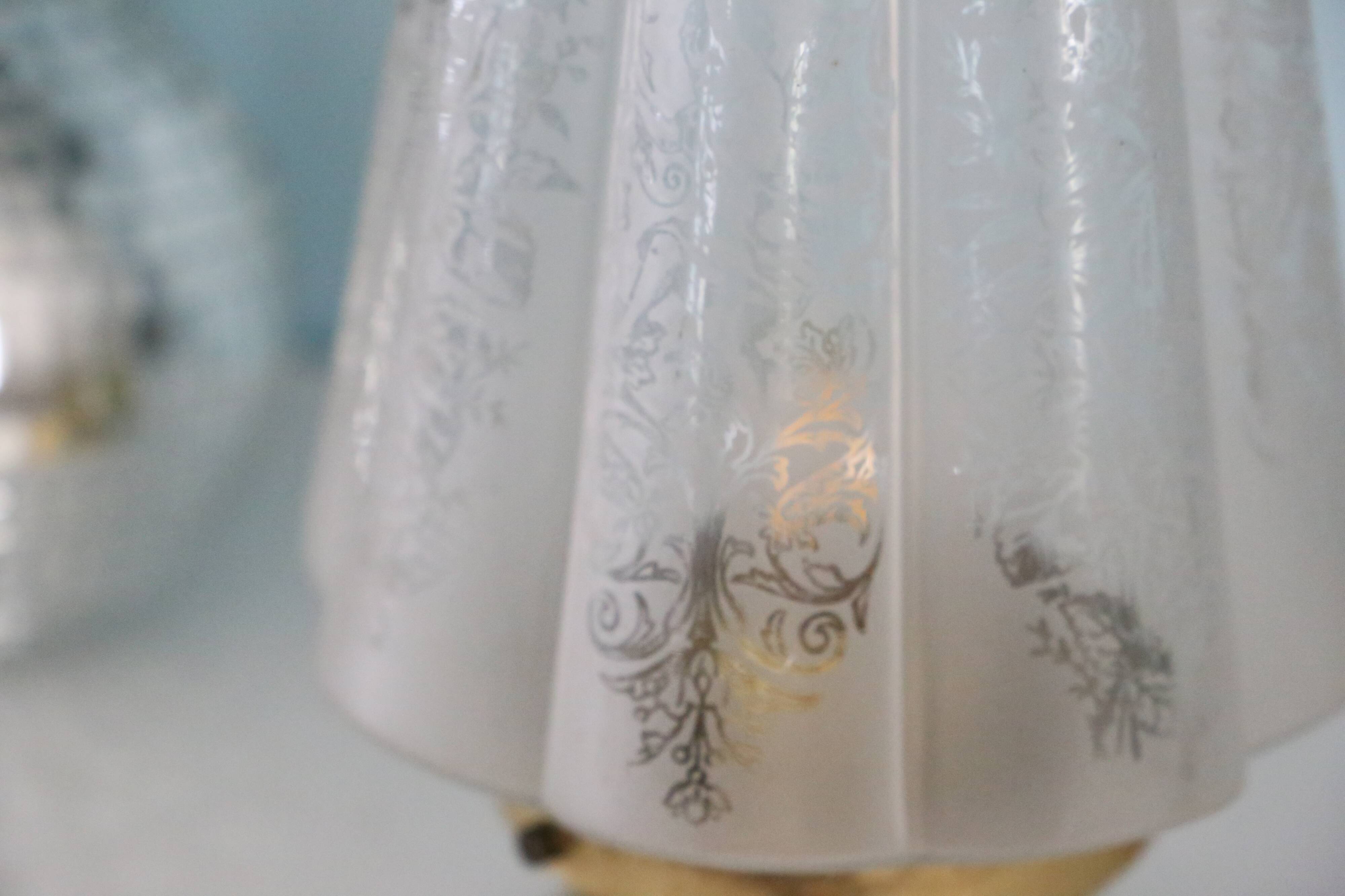 Table lamp, open corolla globe, vintage