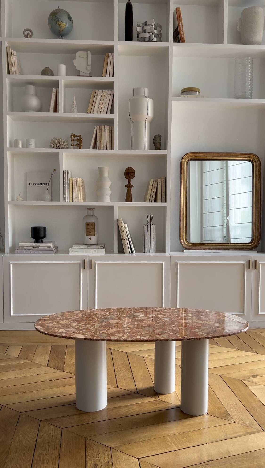 table basse marbre et pieds acier