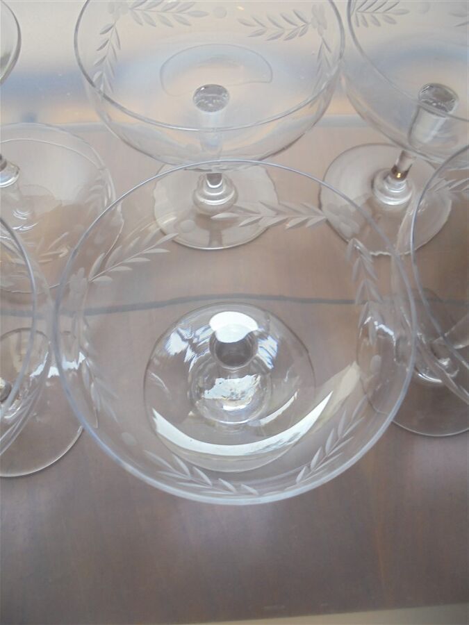 Set of 6 champagne glasses