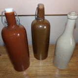 Lot of 3 bottles of varnished sandstone