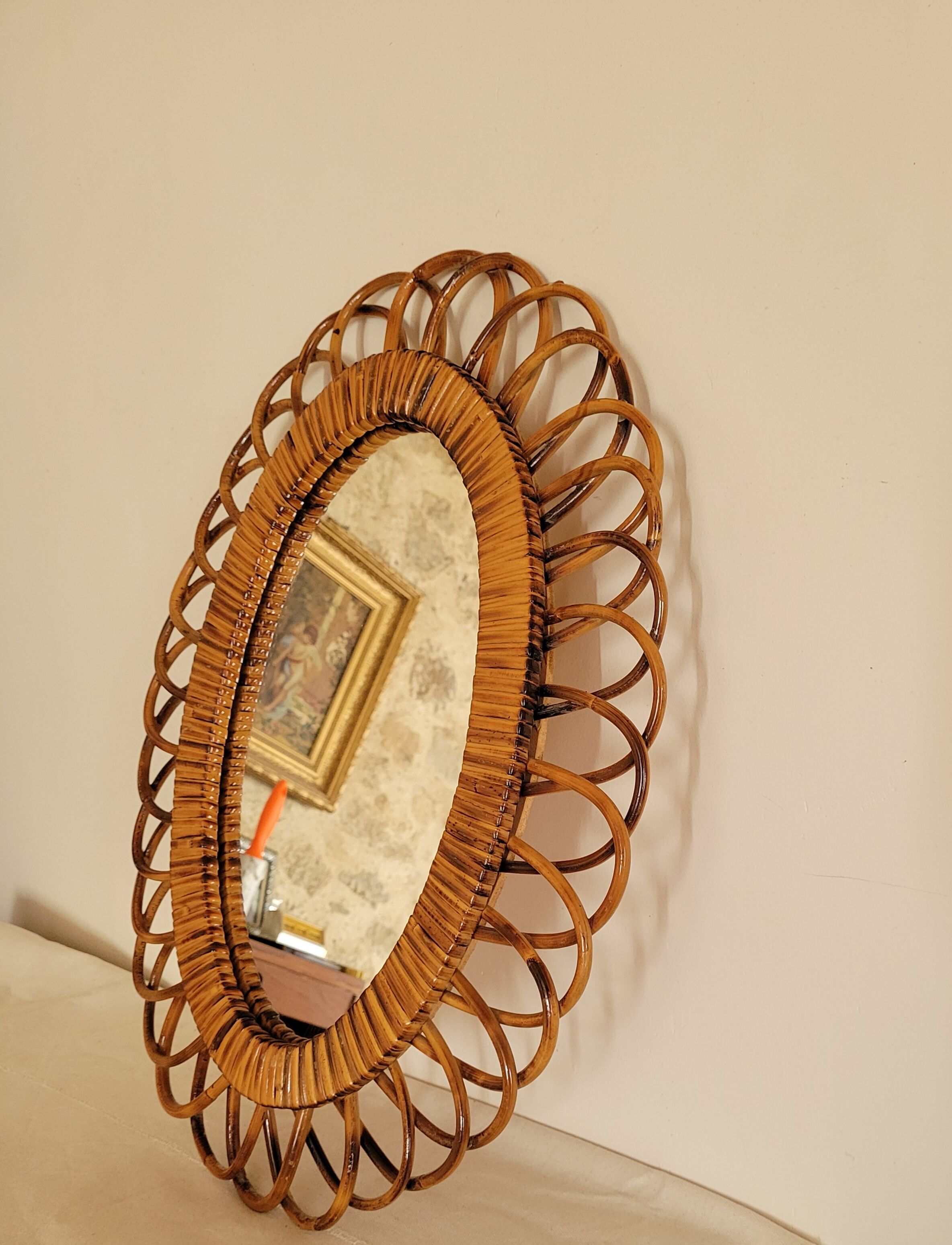 Oval rattan mirror 51 x 40 cm
