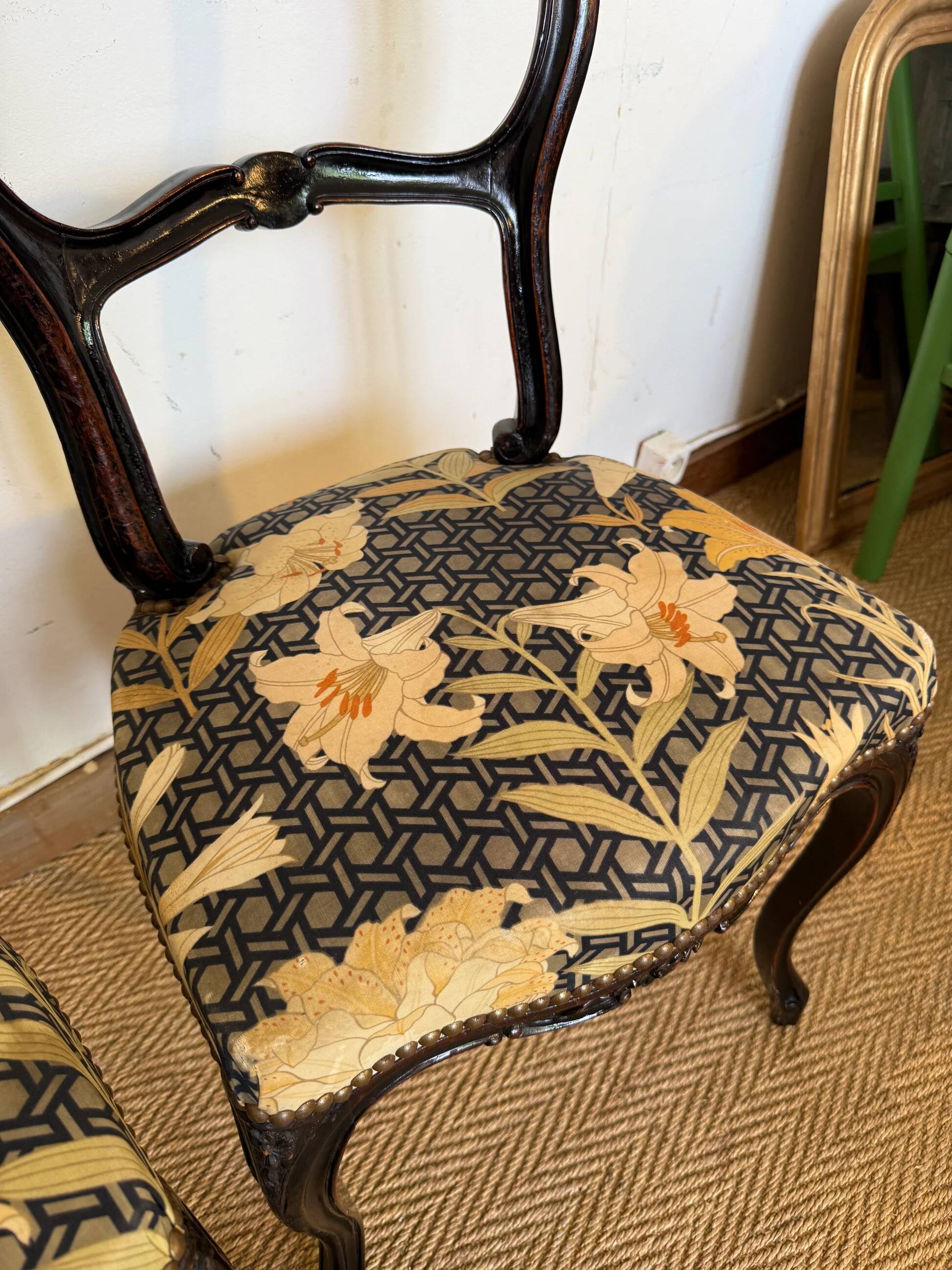 Paire de chaises style Louis Philippe