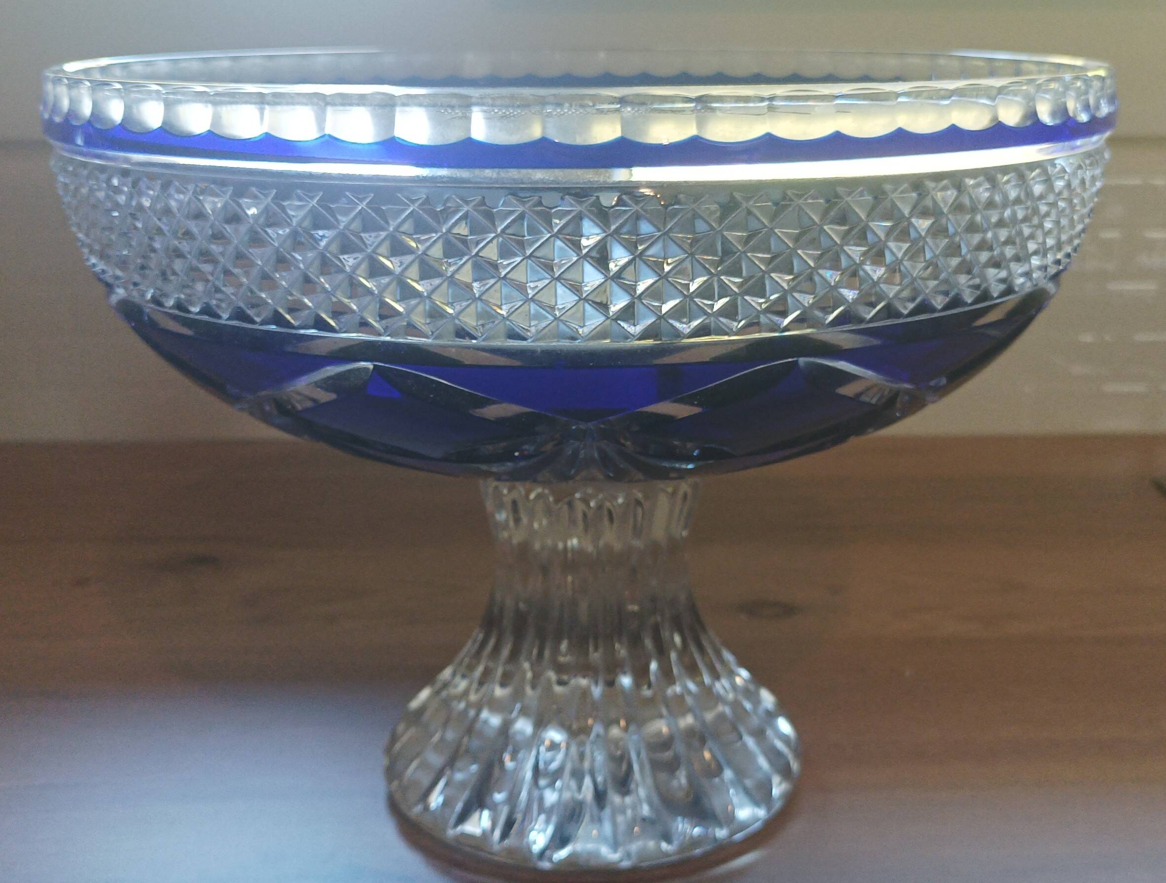 Champagne cellar in blue crystal from Lorraine