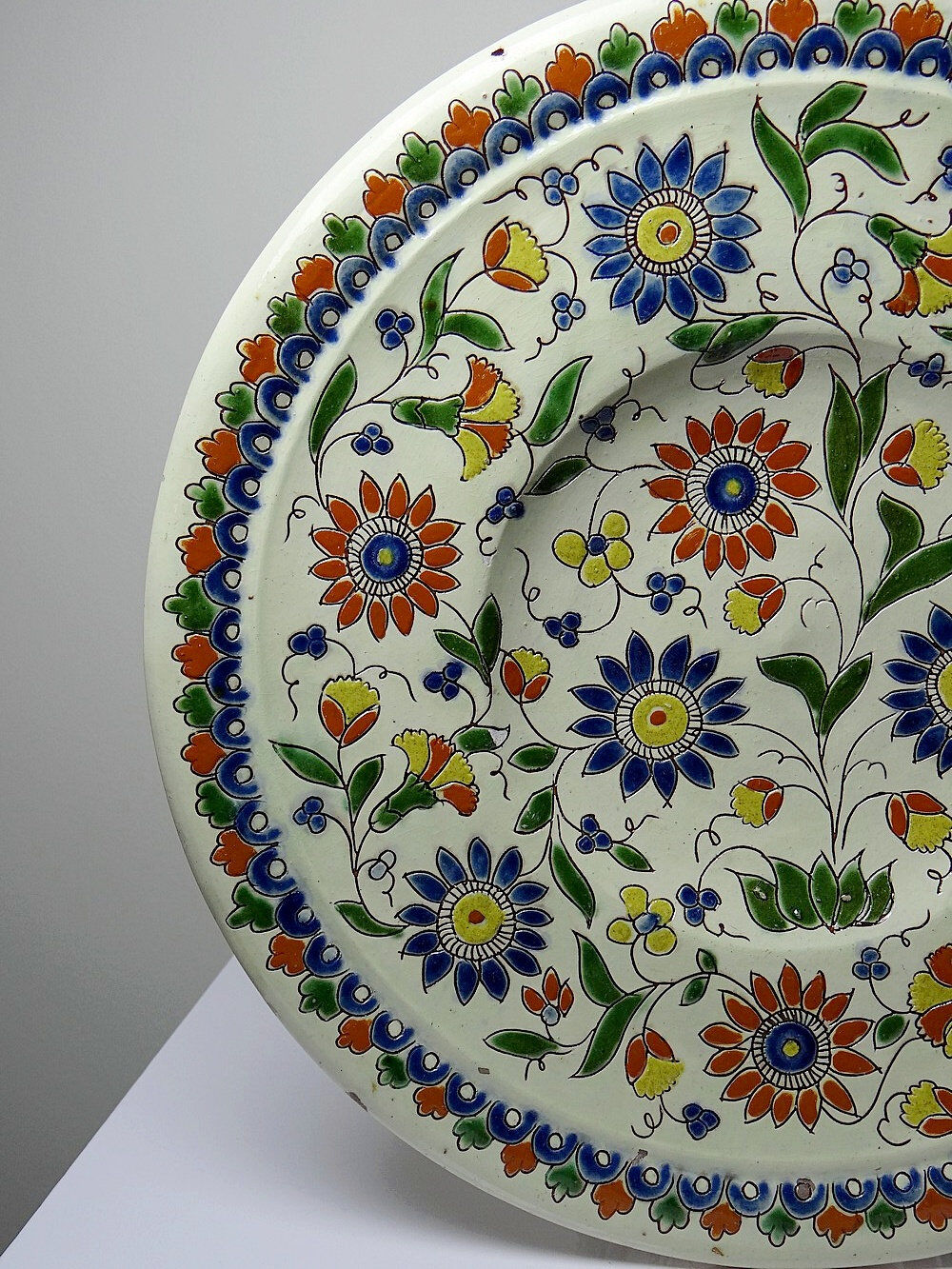 Thun enamel plate signed Schoch-Läderach, antique, Swiss, handcrafted and rare.