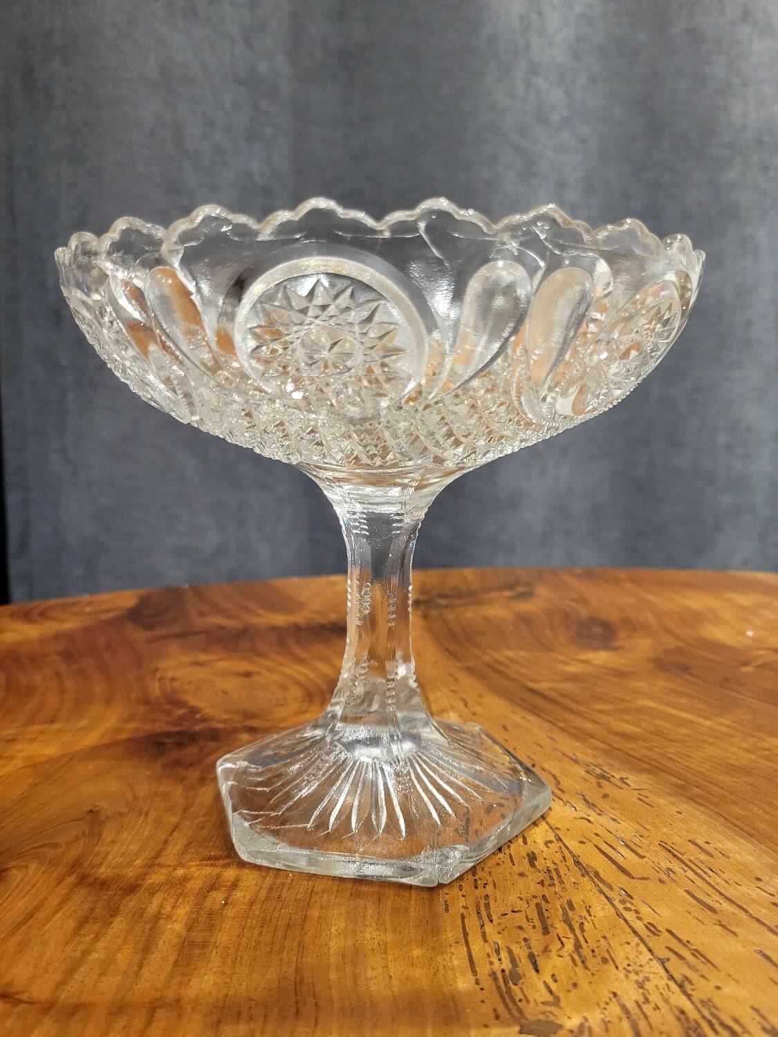 Glass footed cup