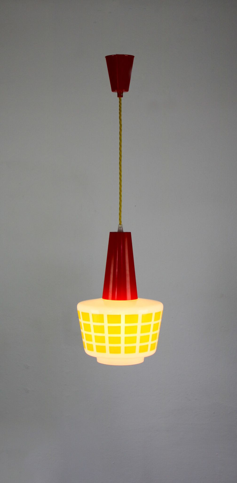 Suspension en verre rouge et jaune