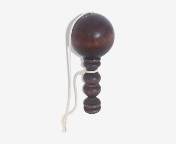 Ancien bilboquet en bois tourné - jouet ancien - 1950