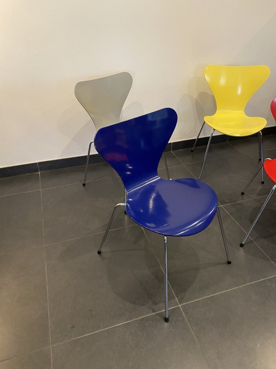 Set of 4 Chairs Arne Jacobsen for Fritz Hansen