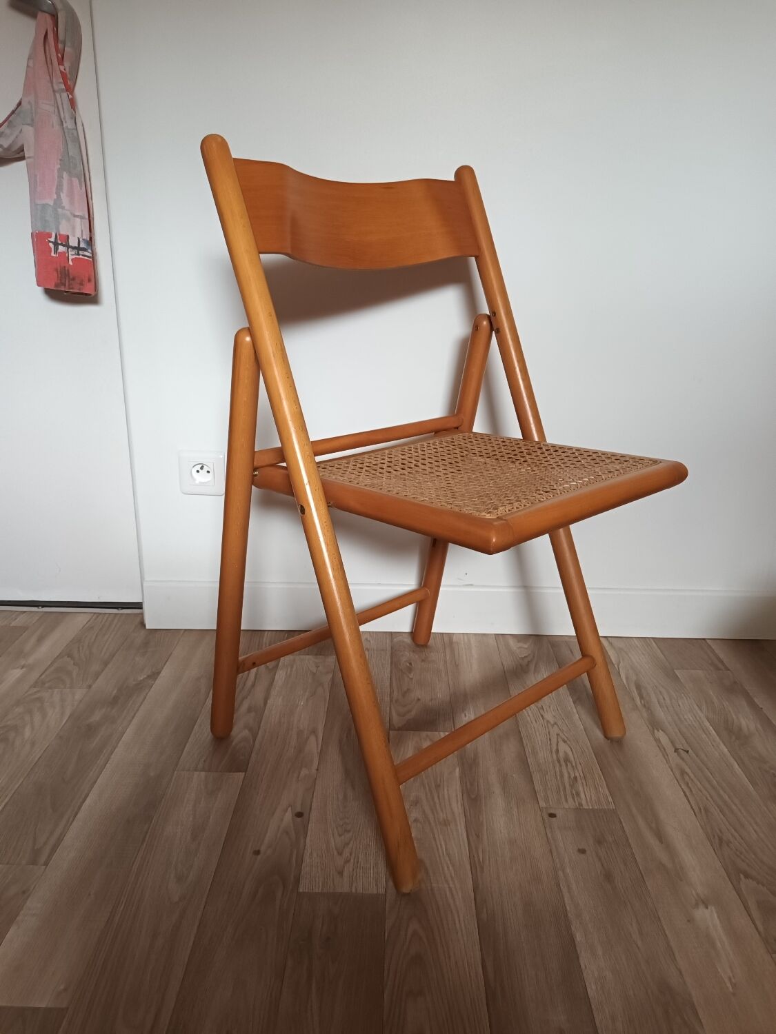 Folding chair