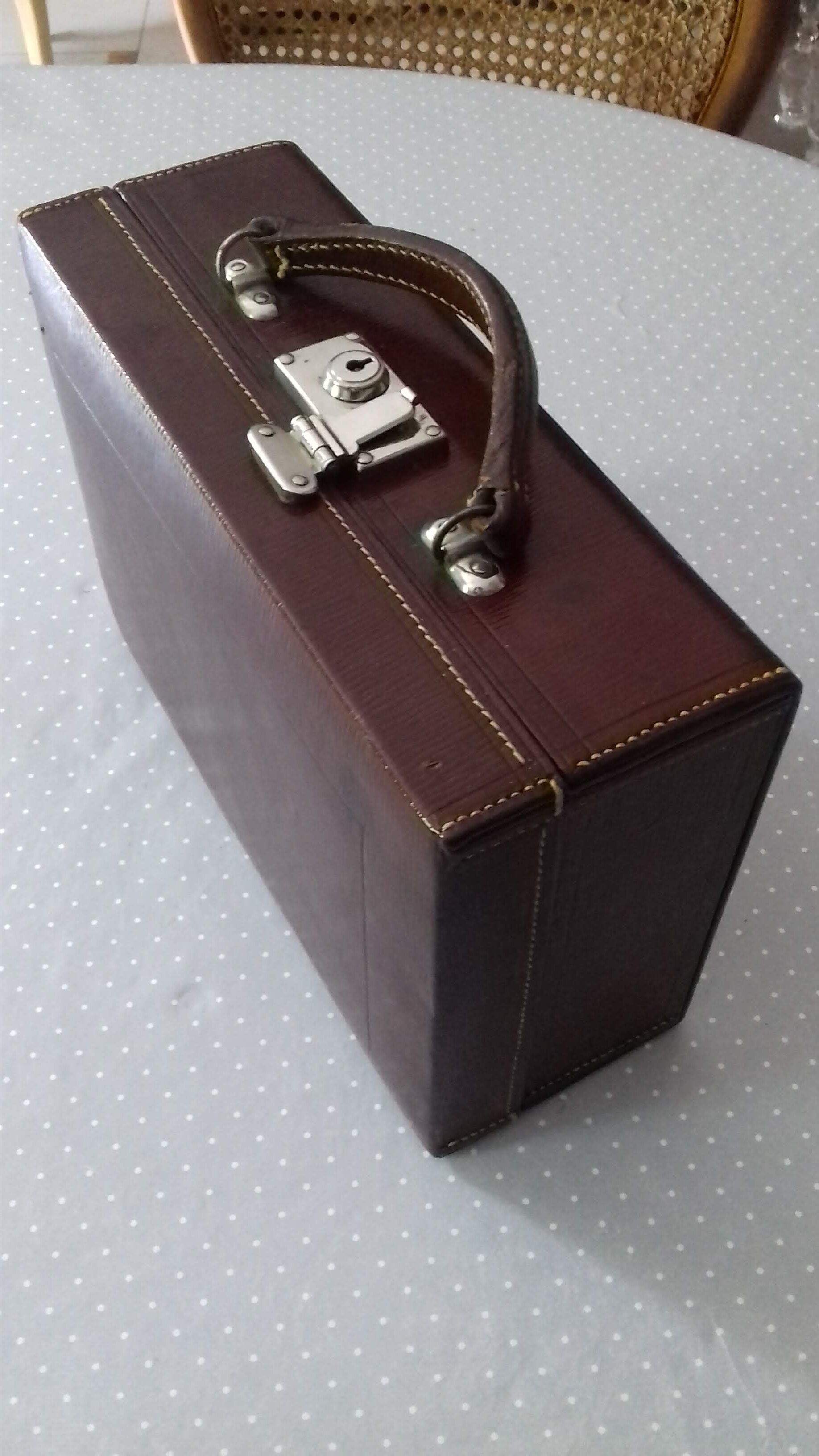 Valise de toilette vintage