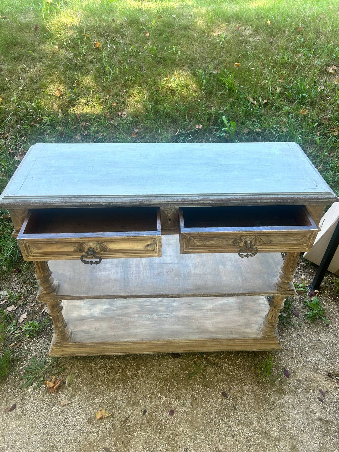 Provençal console – 2 drawers & shelves