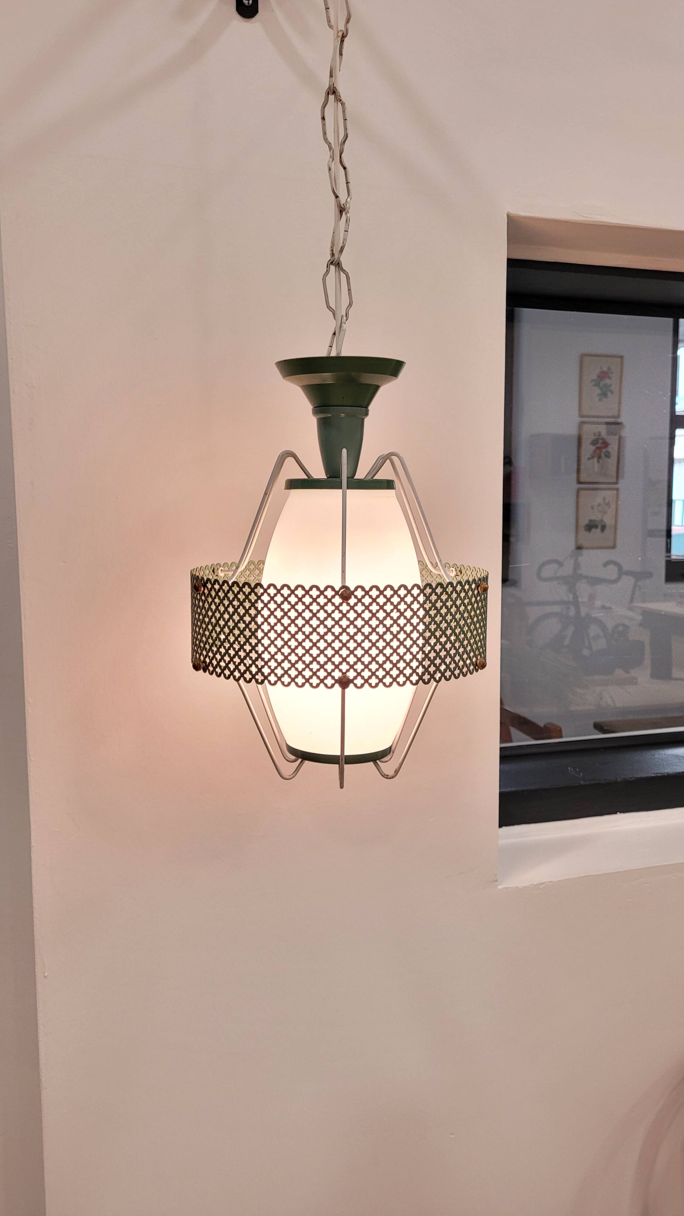 Green metal suspension