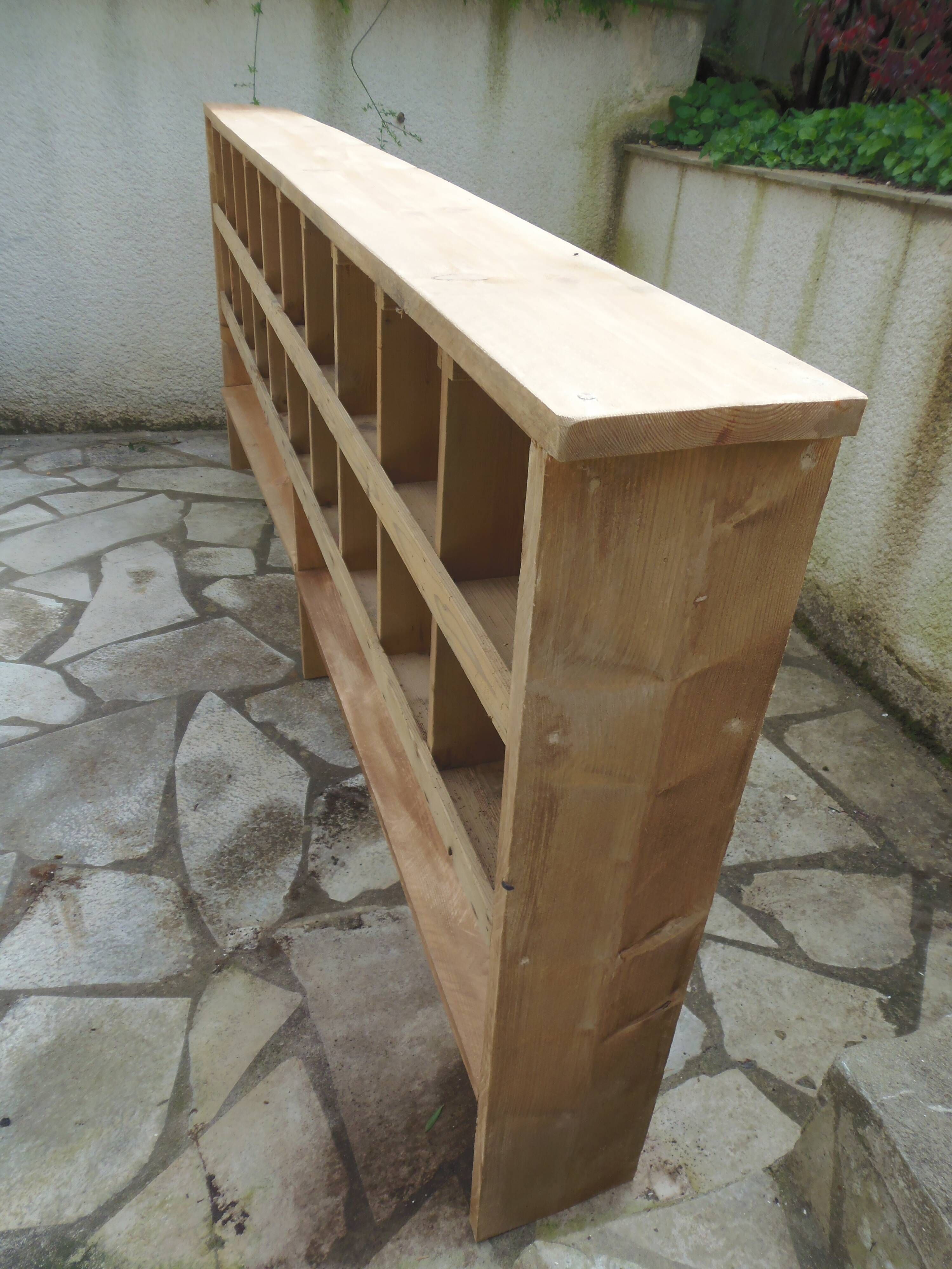 Vintage pitch pine craft furniture, 20 lockers, 2 mobile shelves