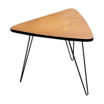Triangle coffee table in golden blond oak base full iron of the 50s