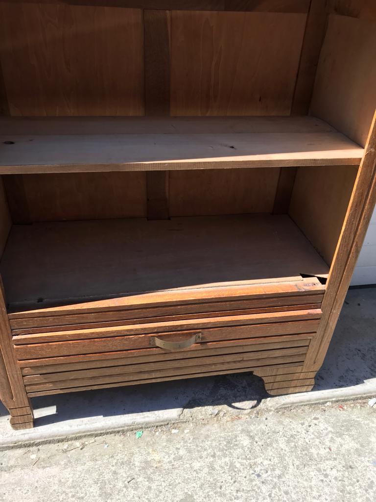 Wardrobe-Art Deco shelves