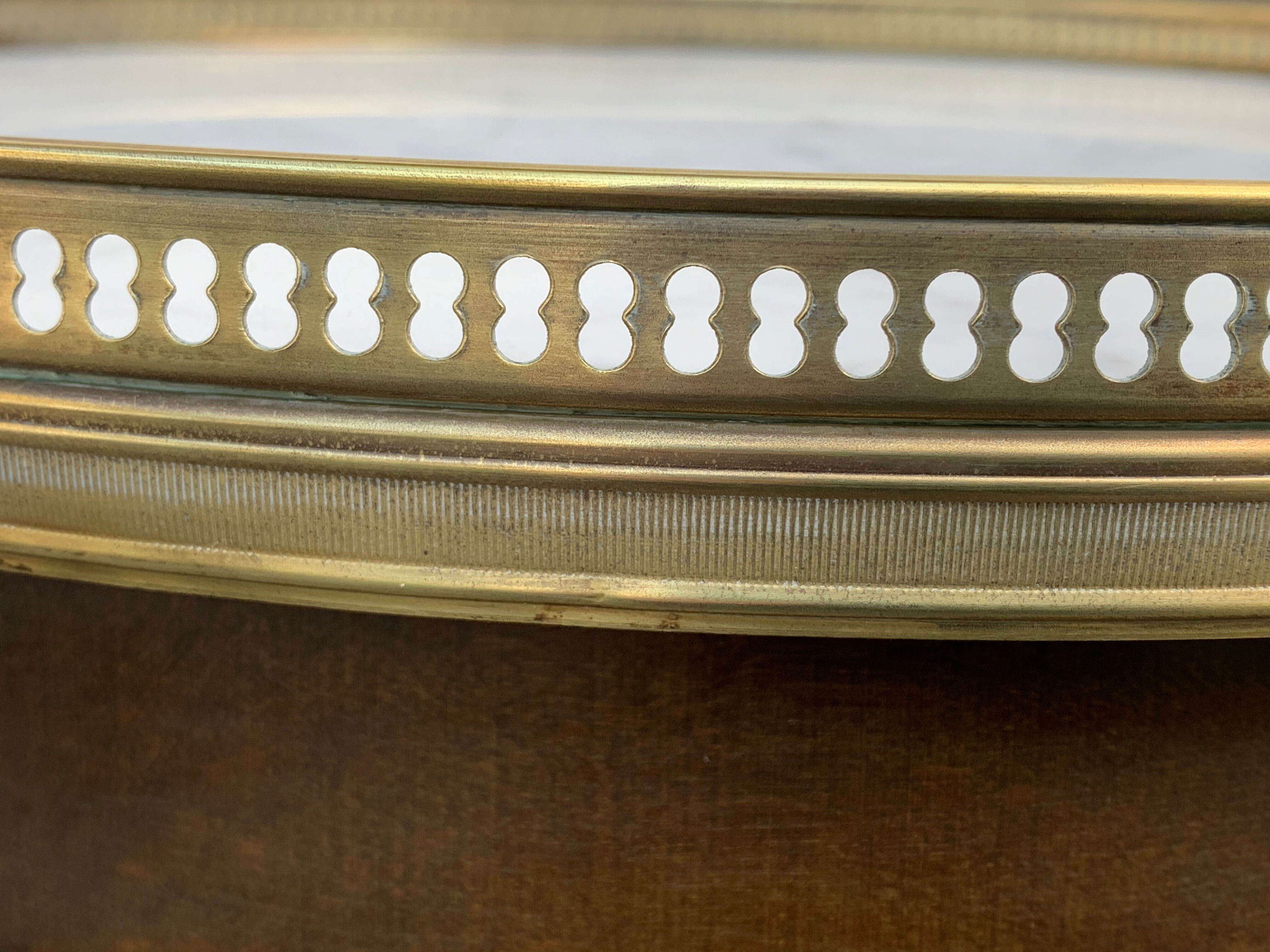 Marble bouillotte table