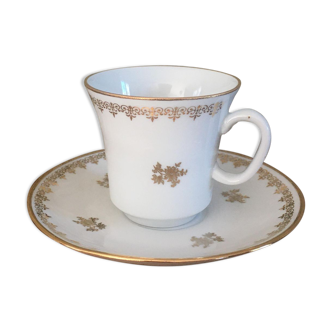 Coffee service in antique porcelain