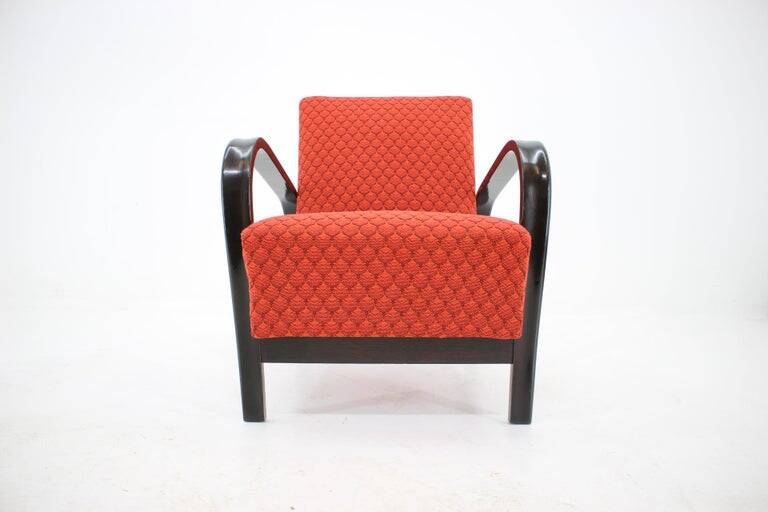 Paire de fauteuils rénovés par les architectes Kropacek et Kozelka, années 1950.