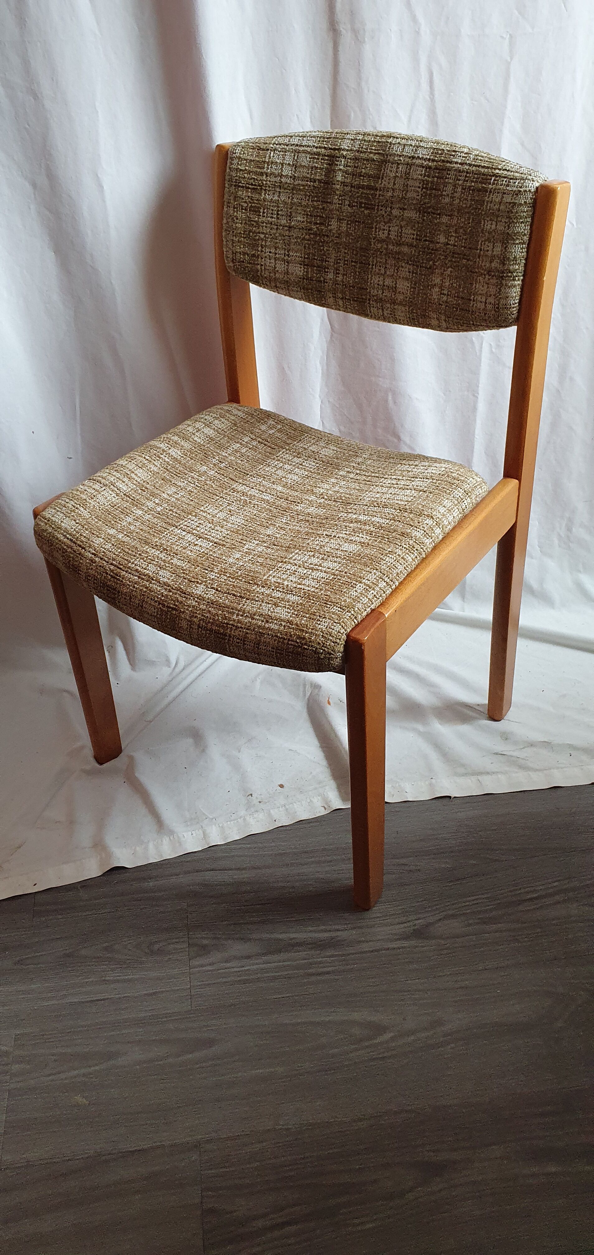 4 chaises scandinave de 1960