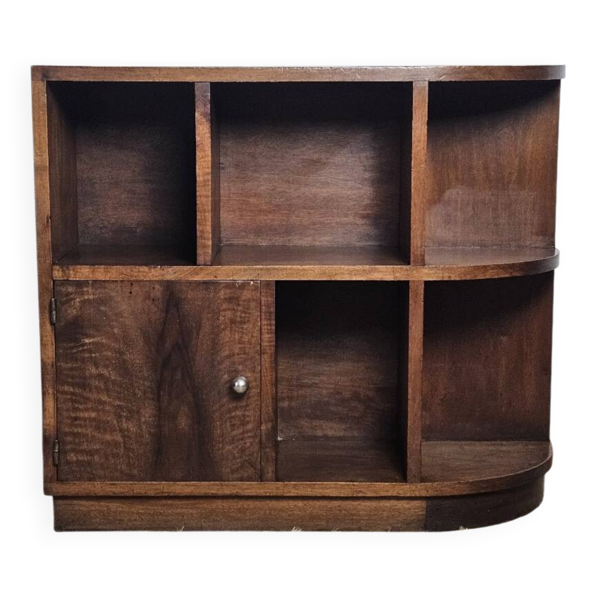 Low walnut Art Deco furniture