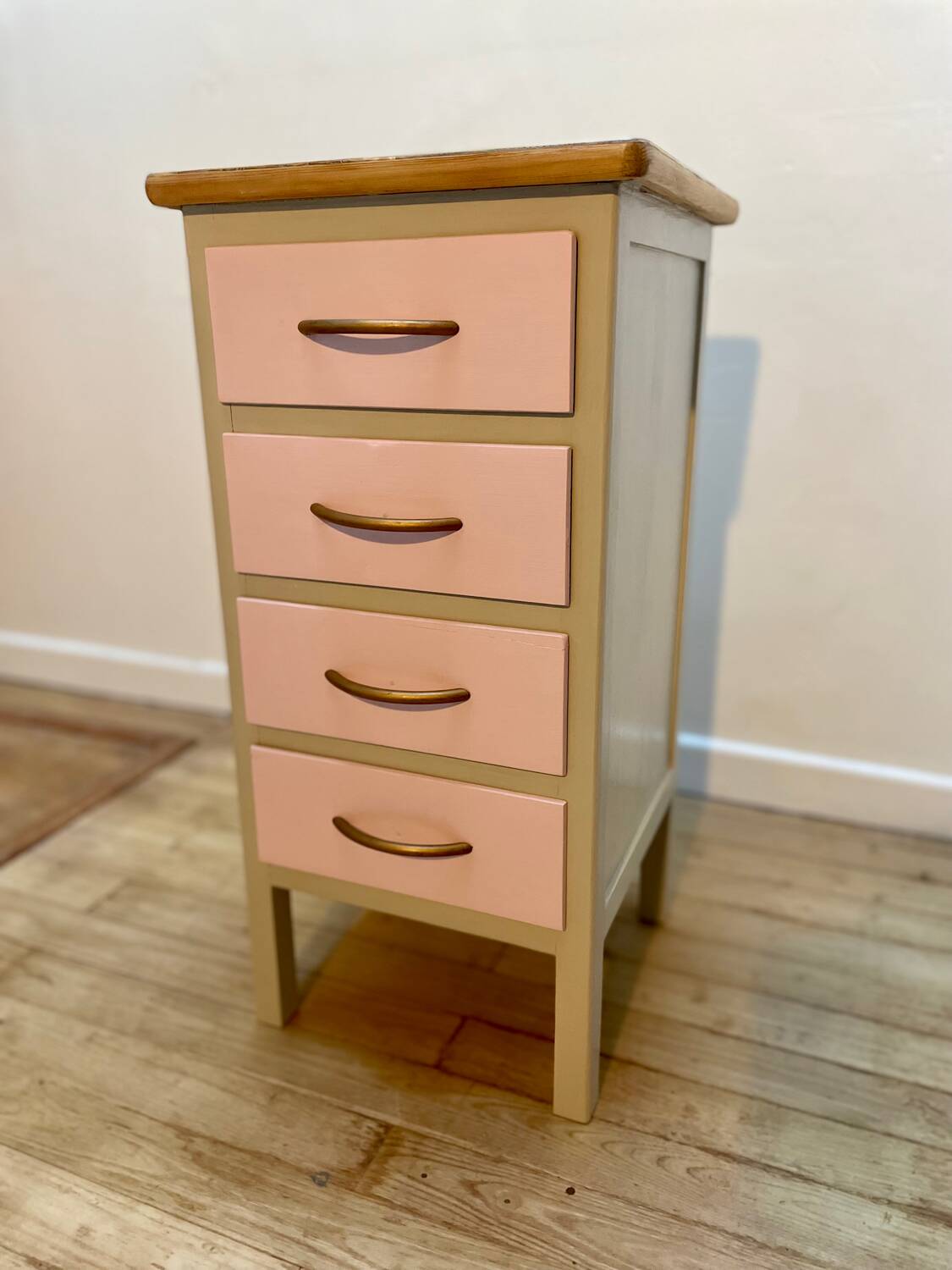 Beige and pale pink revamped 4-drawer bedside table